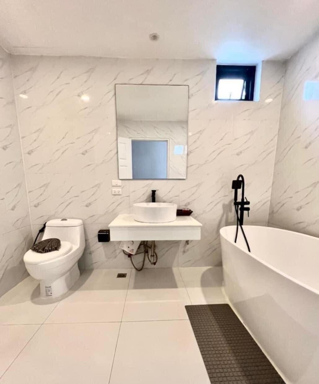 Patong Sunset Villa Phuket Ngoại thất bức ảnh