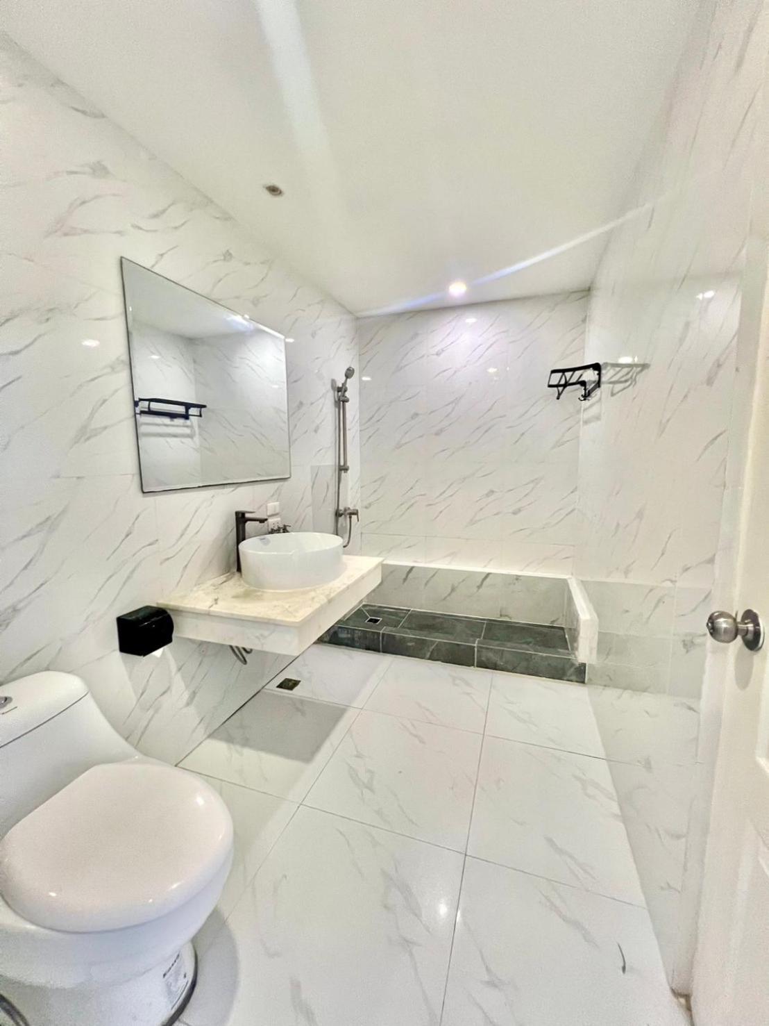 Patong Sunset Villa Phuket Ngoại thất bức ảnh