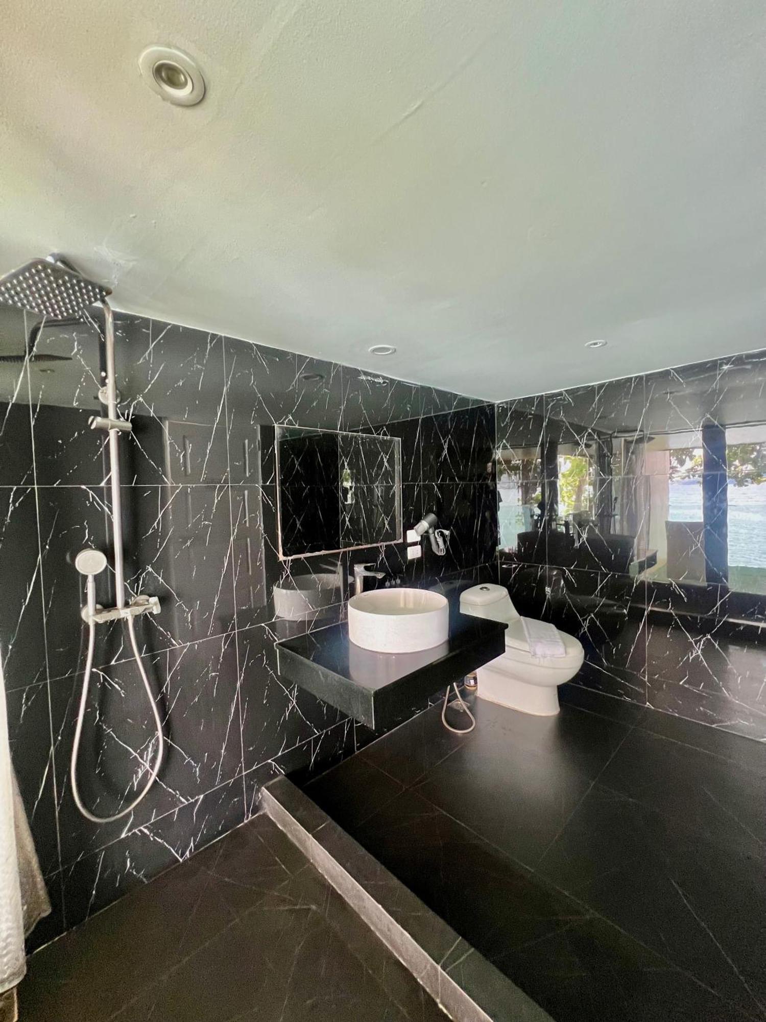 Patong Sunset Villa Phuket Ngoại thất bức ảnh